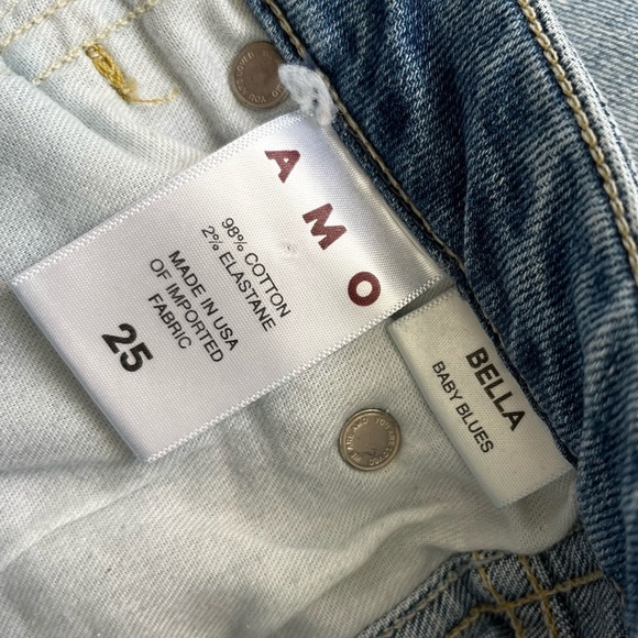 AMO | Luxury Denim Bella Cropped Straight-Leg Jean in Baby Blues | Size 25 - Picture 9 of 11